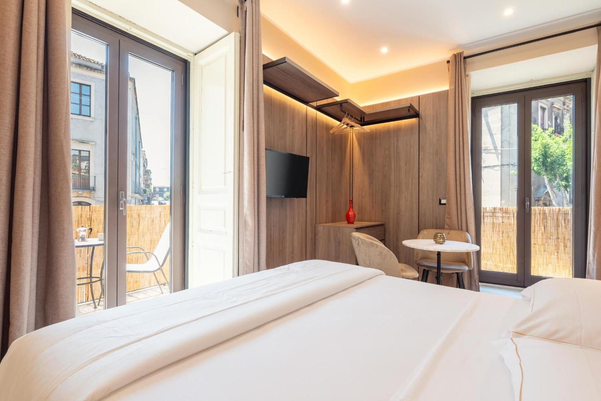 Terra Dell'Etna Apartment Катания Екстериор снимка
