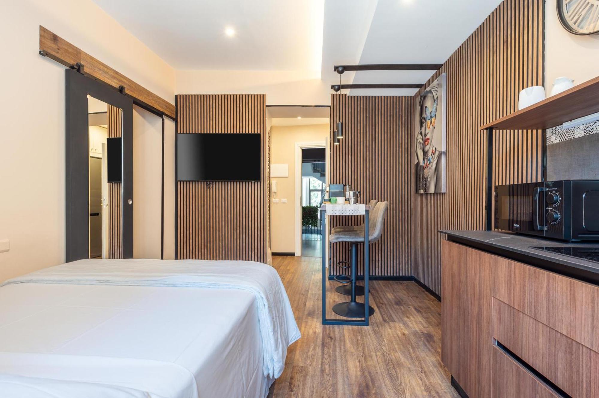 Terra Dell'Etna Apartment Катания Екстериор снимка