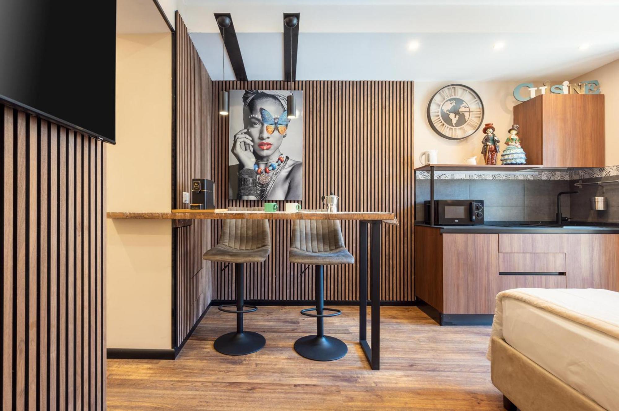 Terra Dell'Etna Apartment Катания Екстериор снимка
